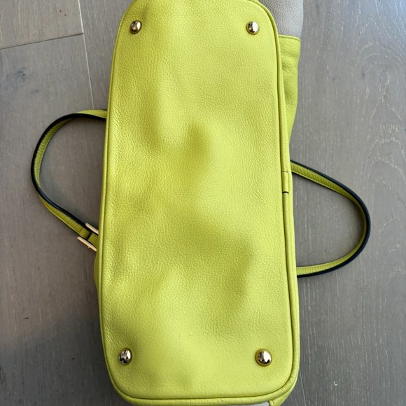 Furla yellow/beige leather tote bag - Picture 9 of 11